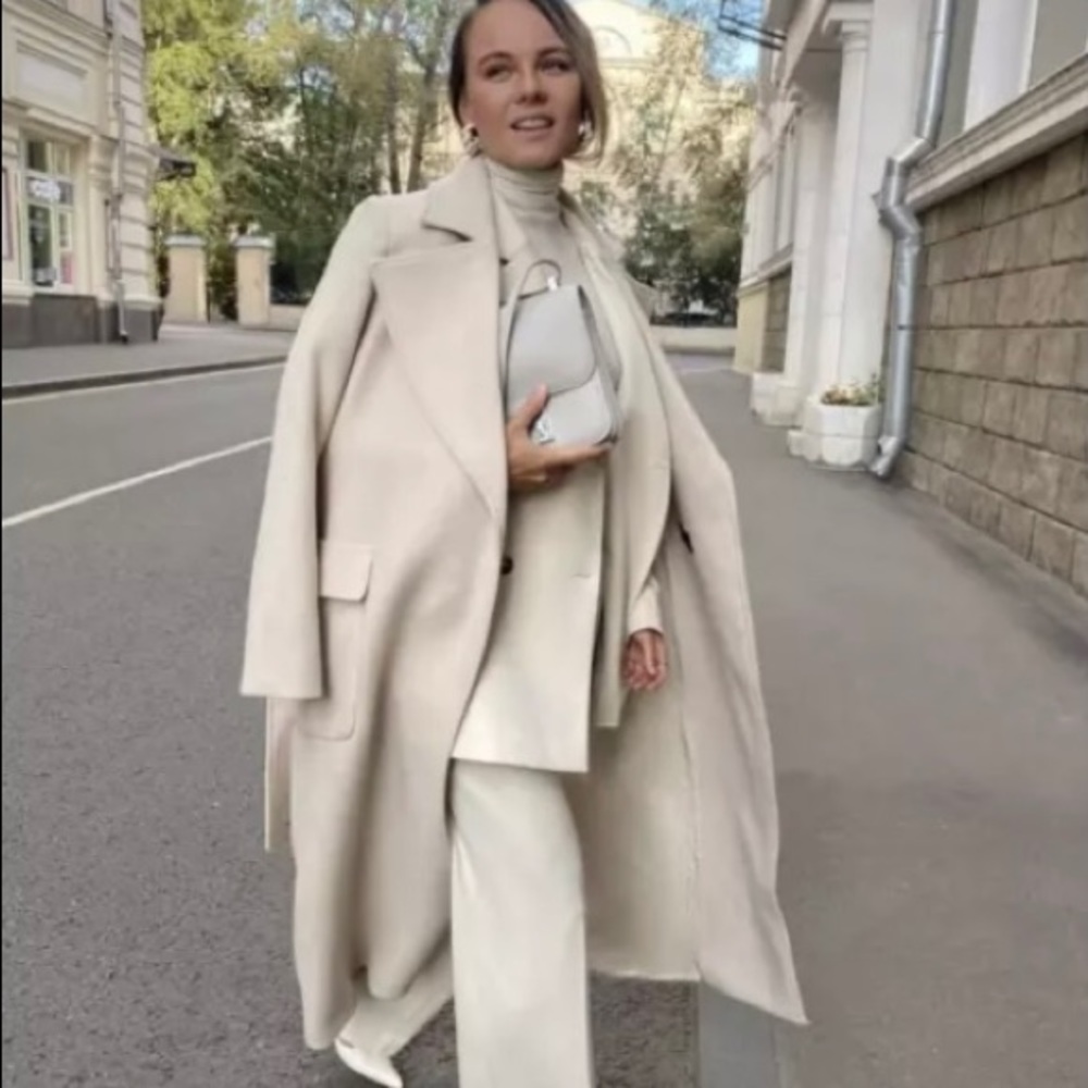 Giuliva Heritage x H&M Italian Wool-Blend Coat SOLD OUT!! BLOGGERS FAVORITE